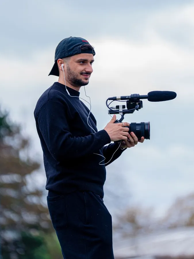 Arnaud, vidéaste, cadreur & monteur – Apexx Agency